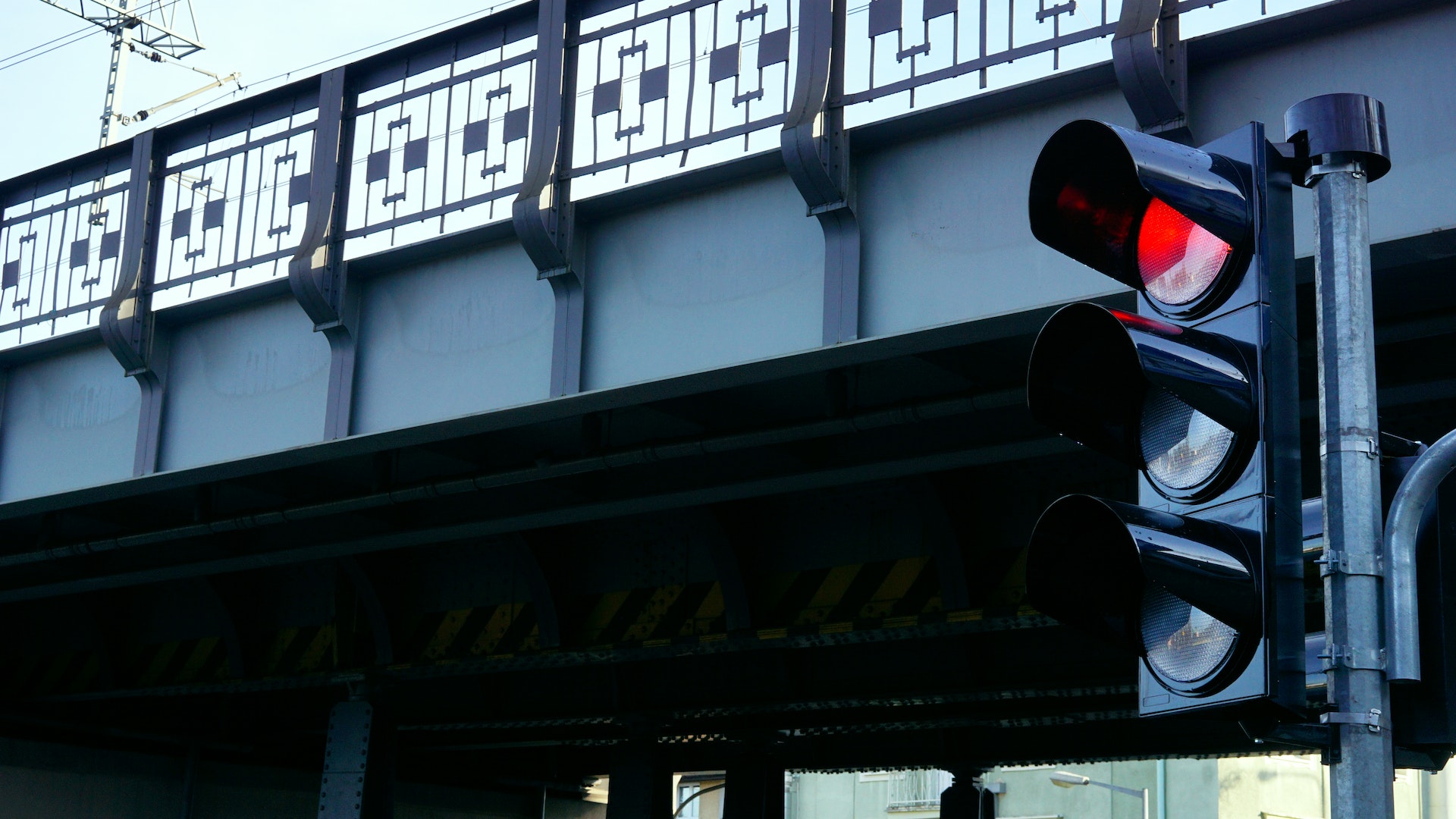 Red Traffic Light - Understanding the Root Causes Behind Car Accidents - FR-44 insurance