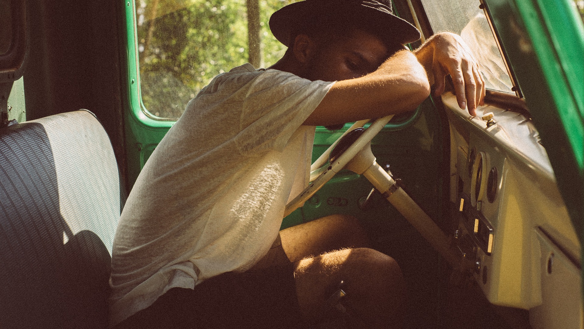 Sleep at the wheel - Understanding the Root Causes Behind Car Accidents - FR-44 insurance